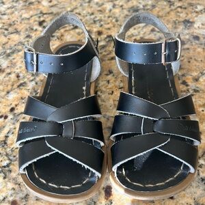 Saltwater Sandals toddler size 9